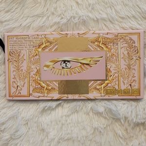 Pat McGrath Labs eyeshadow palette
